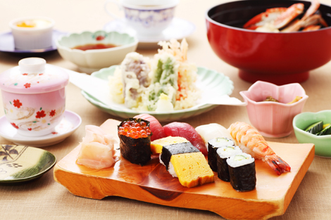 人気No.1「ほしのコース」2,750円。すし、天ぷら、茶碗蒸し、コーヒー・デザート。